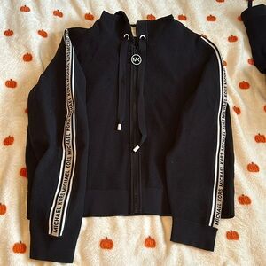 Michael Kors lounge suit, 2 pieces, size L top, size M bottom